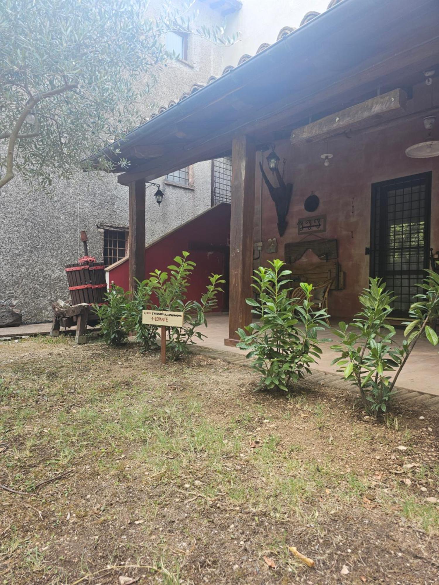 La Rosa Dei Venti - Country House Fossato di Vico المظهر الخارجي الصورة