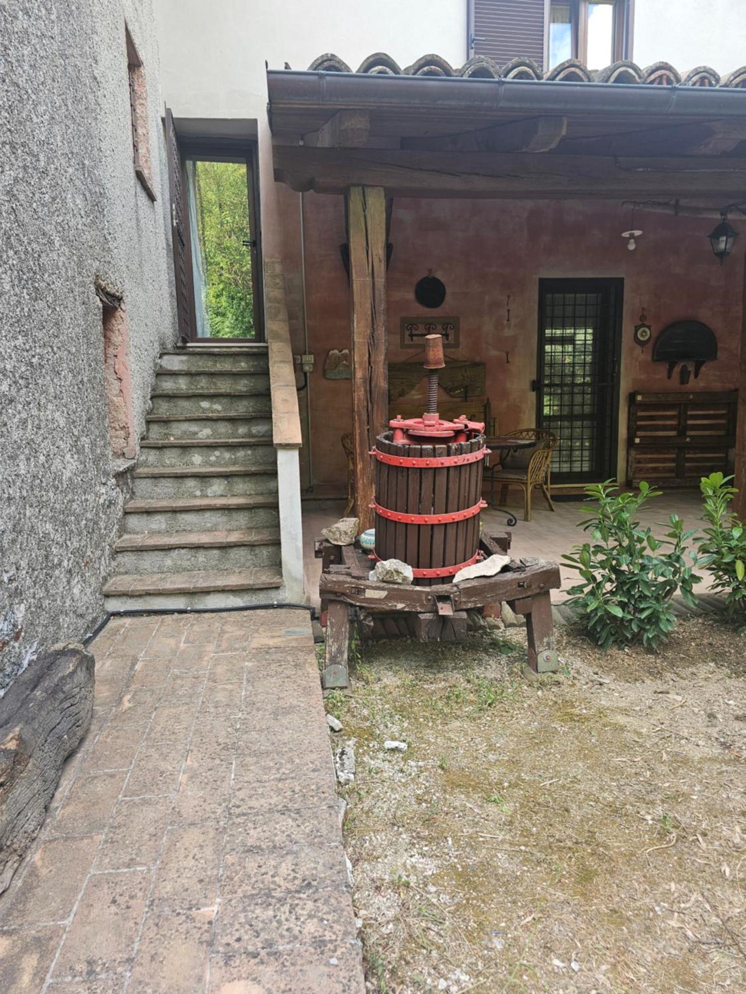 La Rosa Dei Venti - Country House Fossato di Vico المظهر الخارجي الصورة